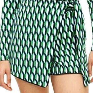 Diane Von Furstenberg Wrap Side Green White Black Mini SKORT NWOT 2X NWOT